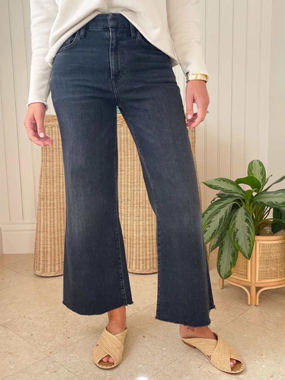 FRANK & EILEEN Galway
Jean Washed Black size 29
Wide leg raw hem